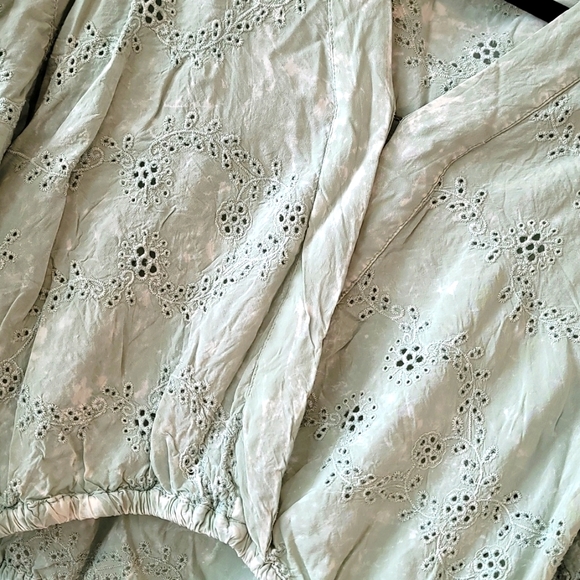 Young Fabulous & Broke Bohemian Tie Dye Flowy Top Green and White Size Medium M - Picture 4 of 4